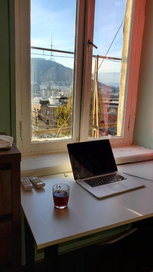 Sunny Hostel Тбилиси Екстериор снимка