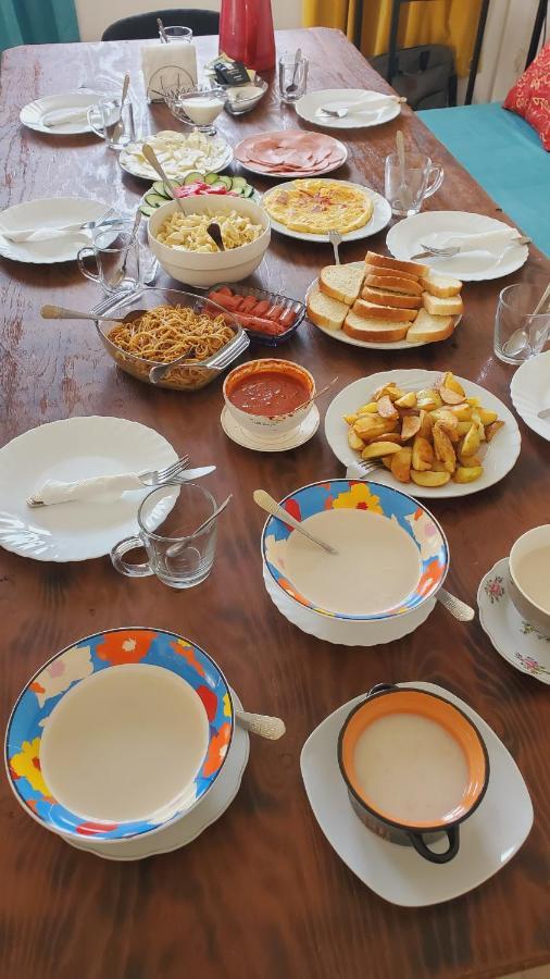Sunny Hostel Тбилиси Екстериор снимка